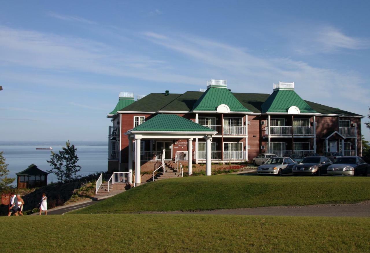 ホテル Les Pavillons Du Petit Manoir Du Casino ラ・マルベー エクステリア 写真
