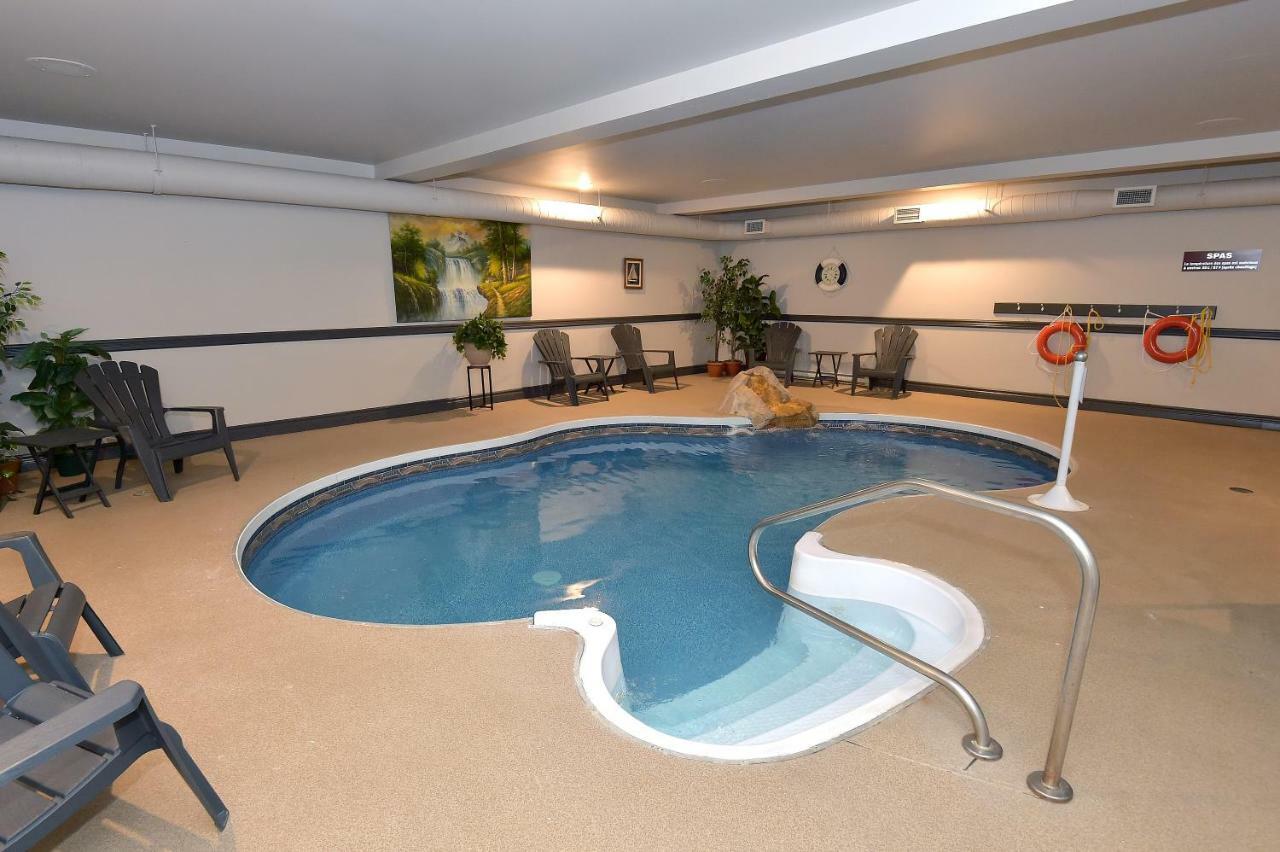 ホテル Les Pavillons Du Petit Manoir Du Casino ラ・マルベー エクステリア 写真